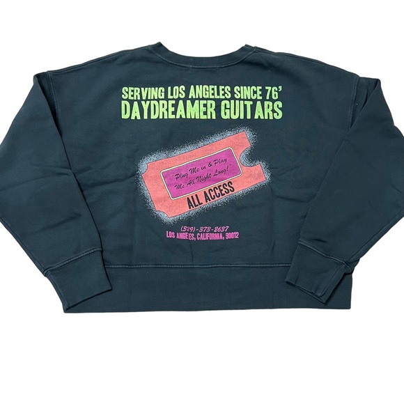 Daydreamer Guitar Shop Shrunken
Crew cropped sweatshirt size Medium - Picture 4 of 11